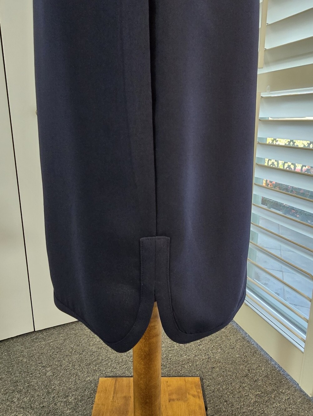 Banana Republic Sleeveless Navy Halter Dress With Front Keyhole Minimalist Look - Picture 7 of 10